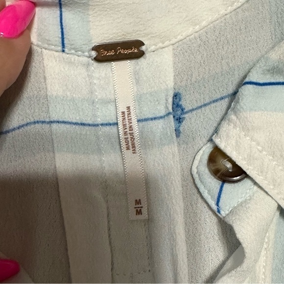 Free People button down Medium top - Picture 5 of 5
